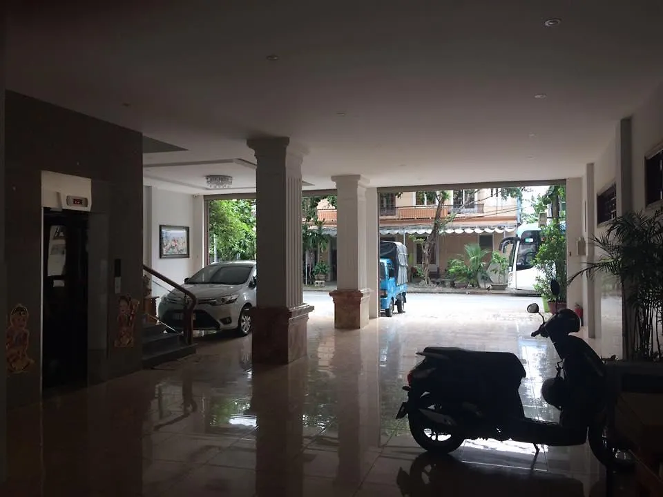 Bac Nam Hotel Da Nang 2*,